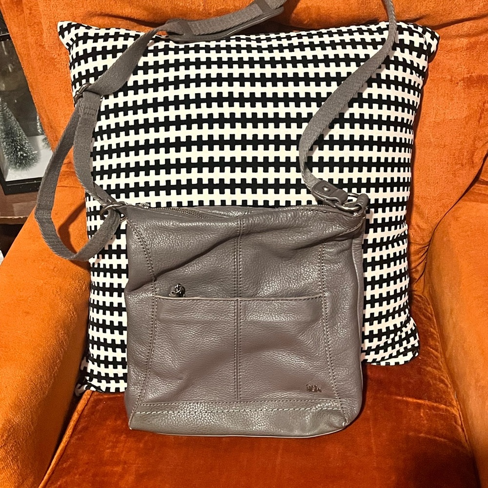 The Sak Women’s Grey Pebble Leather Crossbody Bag